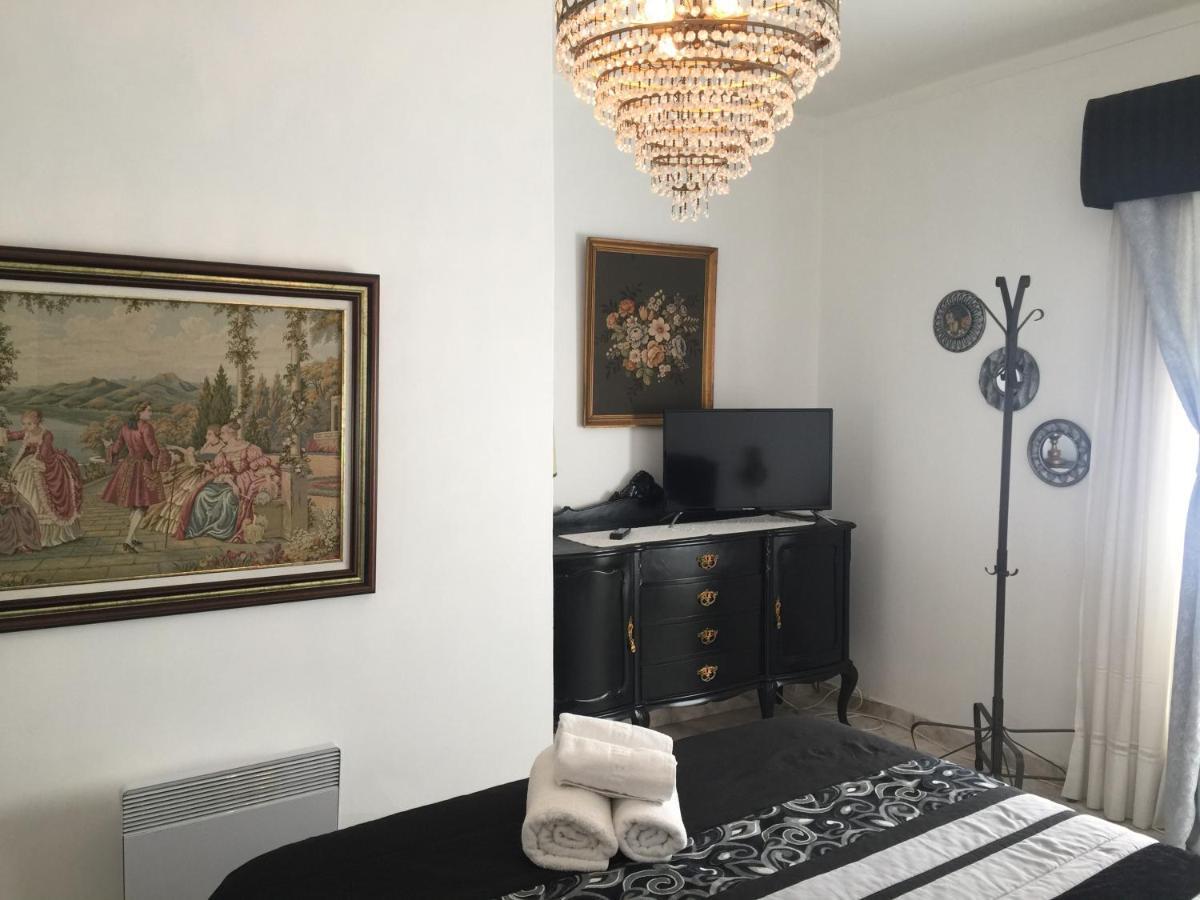 Casa Vintage Guest House Peniche Esterno foto