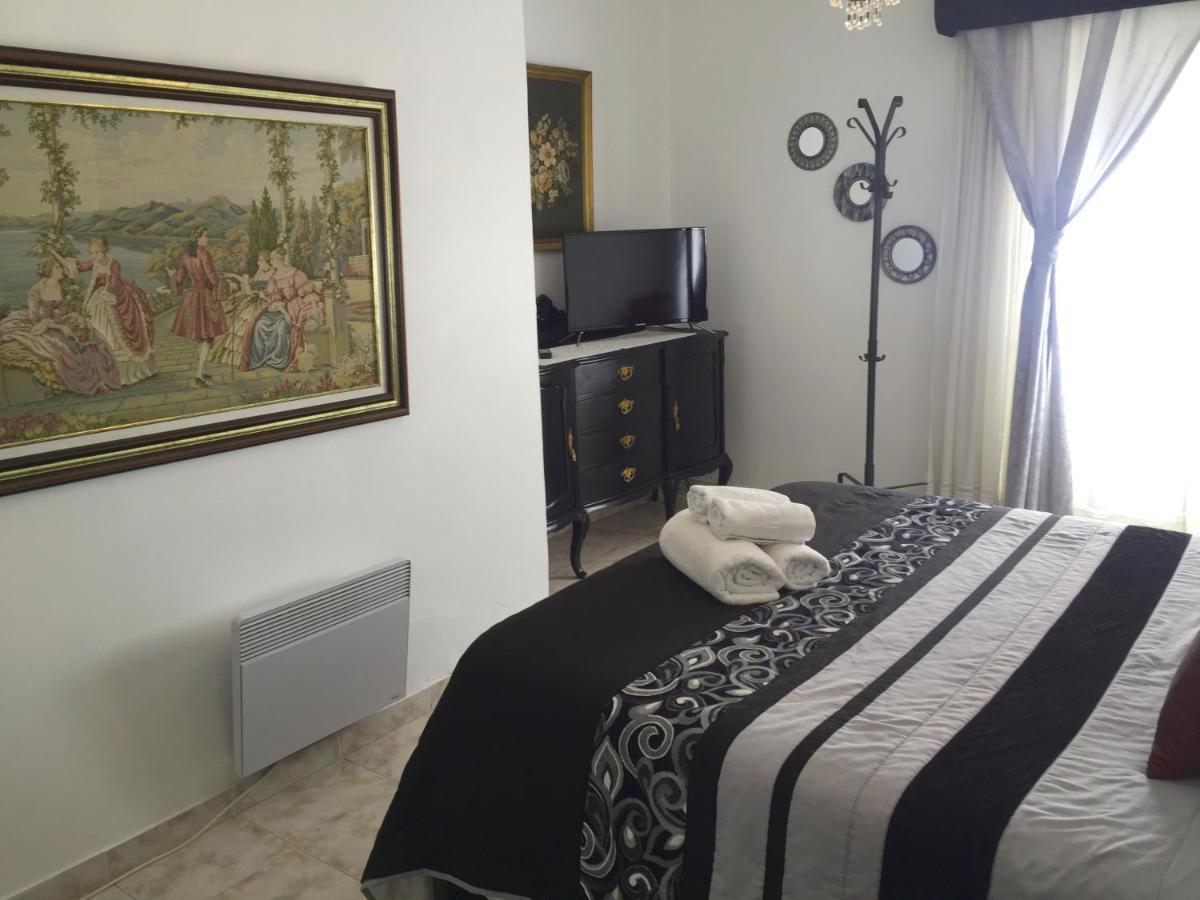 Casa Vintage Guest House Peniche Esterno foto